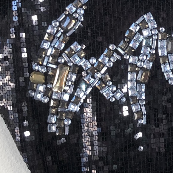 Express Embellished Cropped Sleeve Sweatshirt - Picture 4 of 6